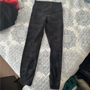 Lululemon wunder under camo leggings